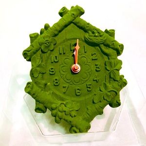 Tiny vintage “cuckoo clock”